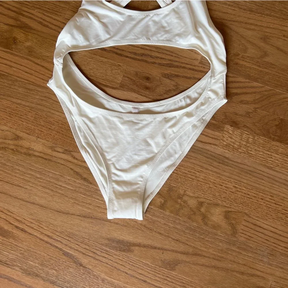 NWT Skims Signature Swim White Cutout Monokini